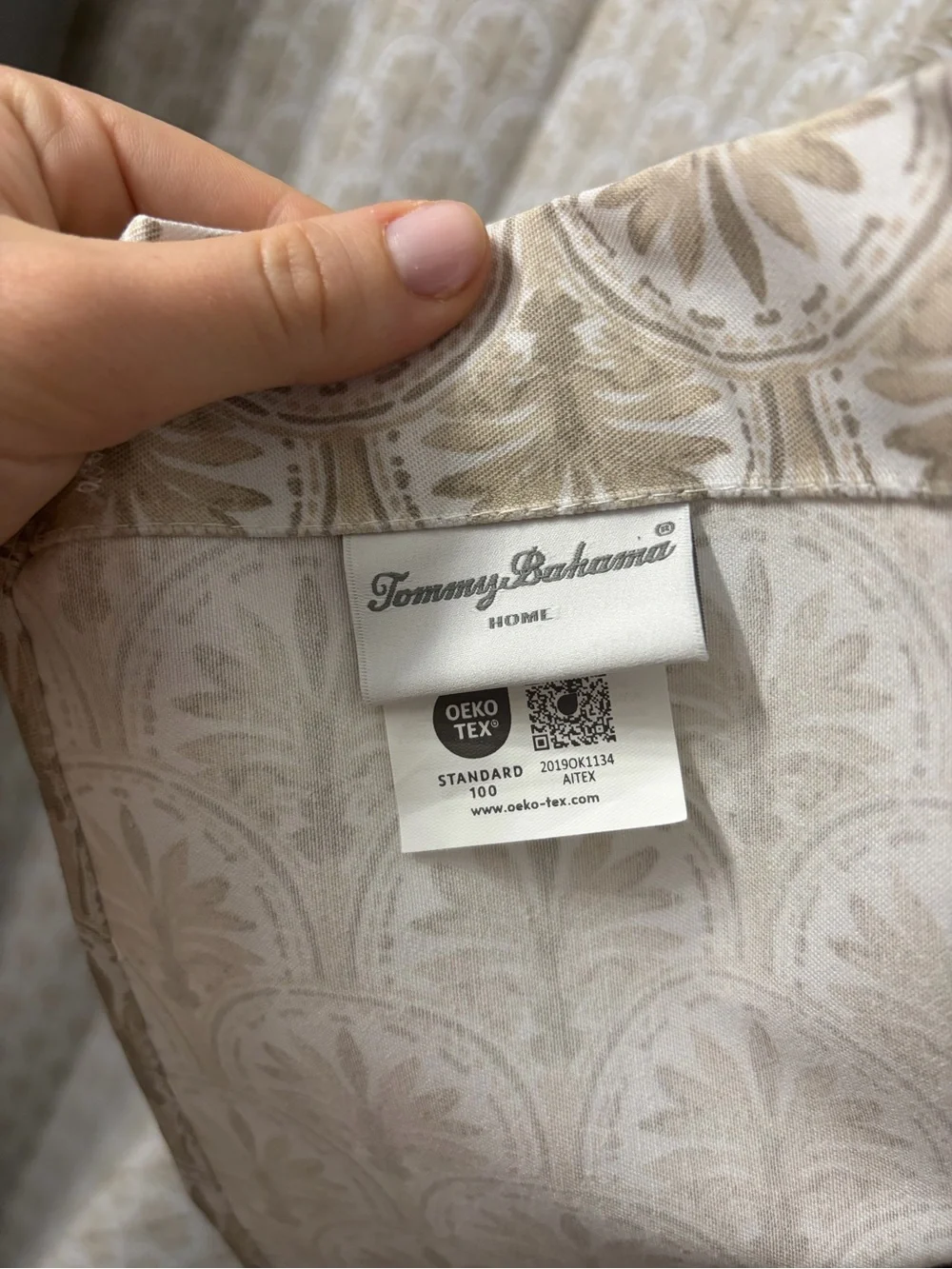 Tommy Bahama great neutral